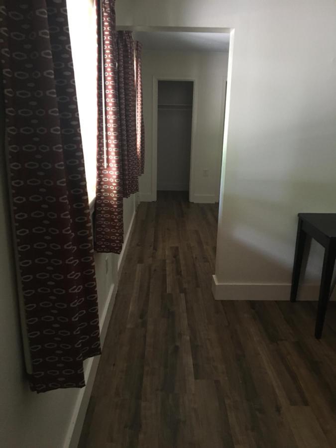 Woodlawn Hills Motel Henderson Buitenkant foto