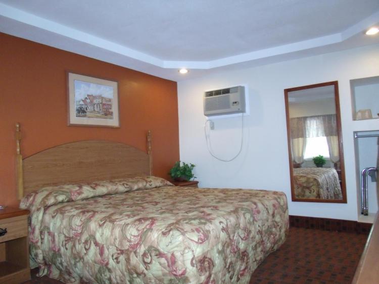 Woodlawn Hills Motel Henderson Buitenkant foto